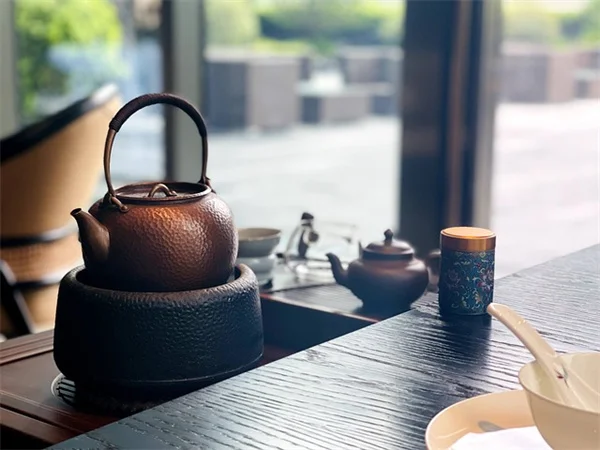 母の日の花、地元産で節約＆長持ちさせる秘訣